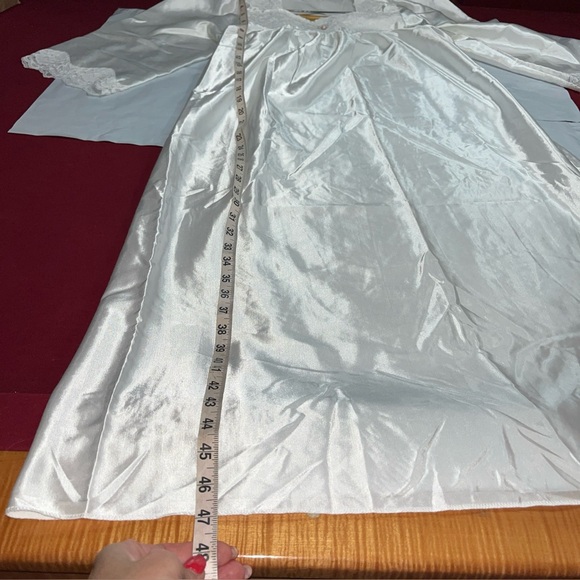 Vintage White SATIN Nightgown Long Lace Embroidered Cottage Granny House Dress L - Picture 12 of 16
